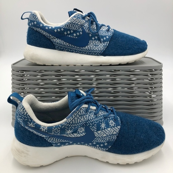Nike Roshe One Winter Edition in Blue Size 8 - Picture 2 of 8